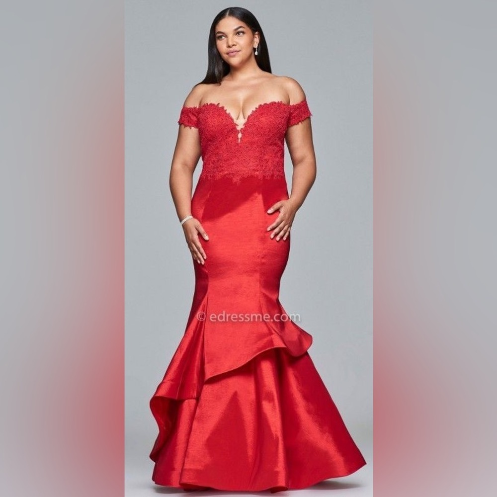 FAVIANA Mermaid RED SIZE 4 Style 10103 Long off-shoulder mermaid dress prom
